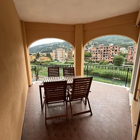 Delfino Апартаменты *